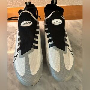 Men’s NIKE Vapor football cleats size 10